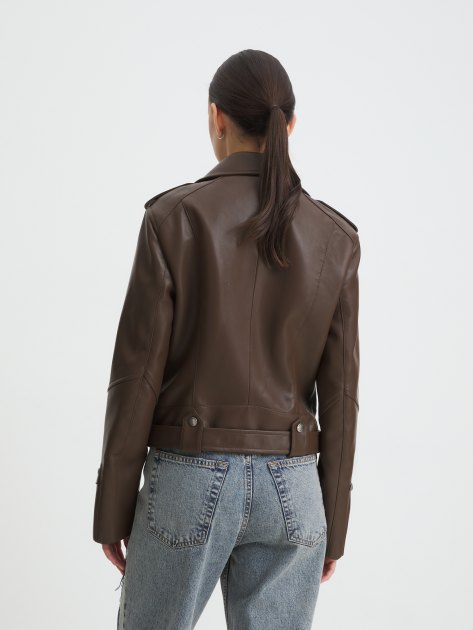 Женская косуха MAISON DAVID DEBBY, Артикул DEBBY, темно-коричневый | 4288507. Ракурс 4 Женская косуха MAISON DAVID DEBBY, Артикул DEBBY, темно-коричневый | 4288507. Ракурс 4