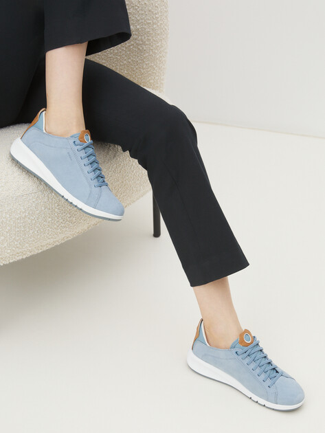 Женские кроссовки GEOX D AERANTIS, Артикул D35HND, серо-голубой | 4290534. Ракурс 2