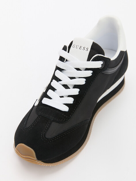 Женские кроссовки GUESS SKROLL, Артикул FLPSKRSUE12, черный | 4293161. Ракурс 6