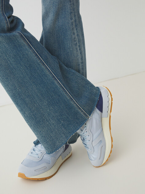 Женские кроссовки LACOSTE PARTNER WMN 125 1 SFA, Артикул 749SFA0018, серо-голубой | 4300212. Ракурс 2