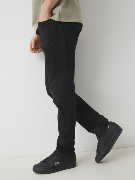 Мужские кеды LACOSTE POWERCOURT 125 2 SMA, Артикул 749SMA0081, черный | 4300369. Ракурс 2