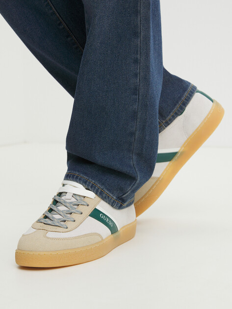 Мужские кеды GUESS NOLA III, Артикул FMPNIISUE12, бледно-серый | 4301344. Ракурс 2