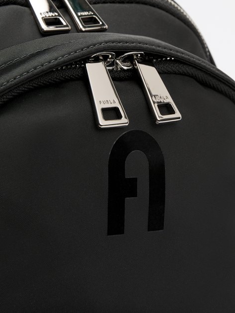 Женский рюкзак FURLA, Артикул MULTIFURLA S BACKPACK, черный | 4301851. Ракурс 4