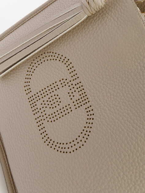 Женский тоут LIU∙JO M TOTE, Артикул AA5009, серовато-бежевый | 4302608. Ракурс 3