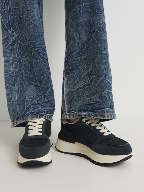 Женские кроссовки LIU∙JO AMAZING 25, Артикул BA5049, темно-синий | 4303163. Ракурс 2 Женские кроссовки LIU∙JO AMAZING 25, Артикул BA5049, темно-синий | 4303163. Ракурс 2