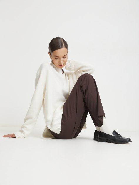 Женский свитер MAISON DAVID, Артикул 2024-018, молочно-белый | 4309998. Ракурс 5