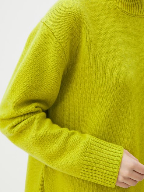 Женский свитер MAISON DAVID, Артикул 2024-018, лаймовый | 4310033. Ракурс 3