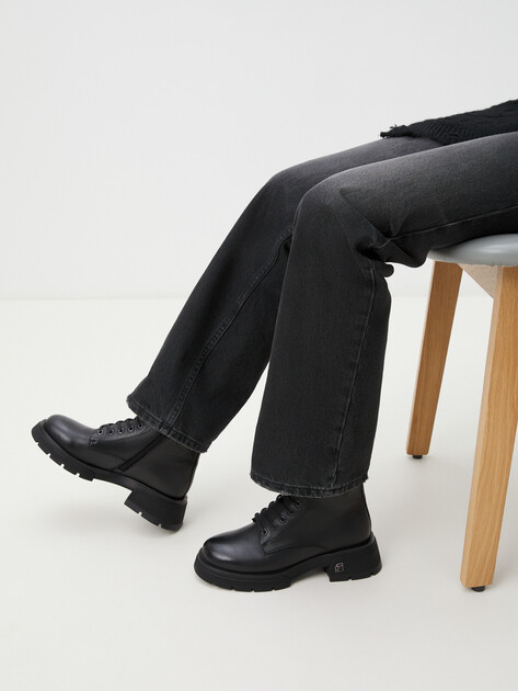 Женские ботинки TENDANCE, Артикул TW-R155-Z702, черный | 4313877. Ракурс 2 Женские ботинки TENDANCE, Артикул TW-R155-Z702, черный | 4313877. Ракурс 2