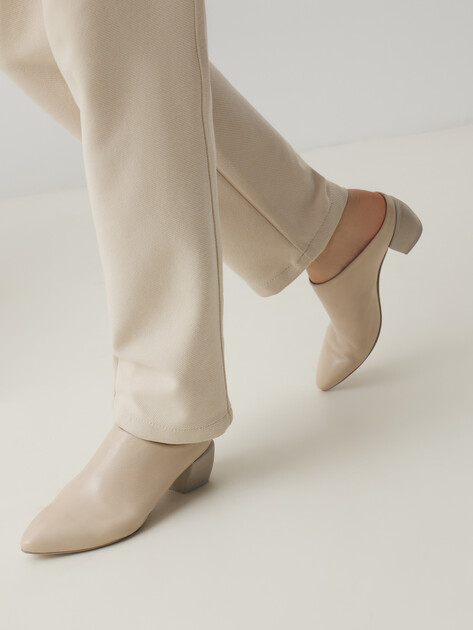 Мюли OFFICINE CREATIVE, Артикул SALLY/033, светло-бежевый | 4322472. Ракурс 2