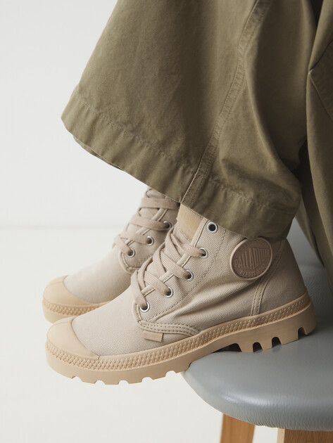 Женские ботинки PALLADIUM PAMPA HI, Артикул 92352, серо-бежевый | 4331146. Ракурс 2 Женские ботинки PALLADIUM PAMPA HI, Артикул 92352, серо-бежевый | 4331146. Ракурс 2