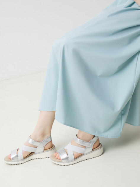 Женские сандалии CAPRICE KANDY, Артикул 9-9-28704-44, серебряный | 4346109. Ракурс 2