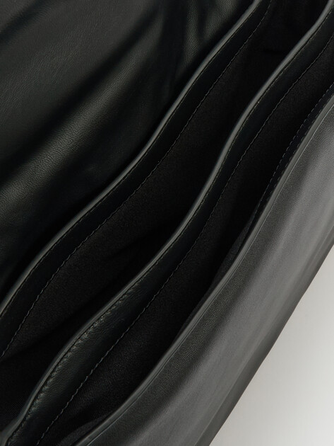 Женская сумка через плечо KARL LAGERFELD k/autograph sp puffy shb, Артикул A1W30173, черный | 4350781. Ракурс 5 Женская сумка через плечо KARL LAGERFELD k/autograph sp puffy shb, Артикул A1W30173, черный | 4350781. Ракурс 5