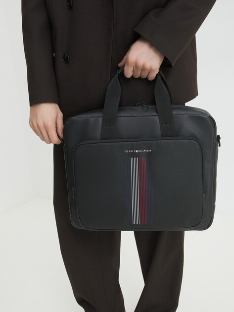 Мужская сумка для ноутбука TOMMY HILFIGER TH FOUNDATION COMPUTER BAG, Артикул AM0AM12465, черный | 4357126. Ракурс 2 Мужская сумка для ноутбука TOMMY HILFIGER TH FOUNDATION COMPUTER BAG, Артикул AM0AM12465, черный | 4357126. Ракурс 2