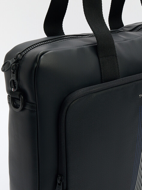 Мужская сумка для ноутбука TOMMY HILFIGER TH FOUNDATION COMPUTER BAG, Артикул AM0AM12465, черный | 4357126. Ракурс 3 Мужская сумка для ноутбука TOMMY HILFIGER TH FOUNDATION COMPUTER BAG, Артикул AM0AM12465, черный | 4357126. Ракурс 3