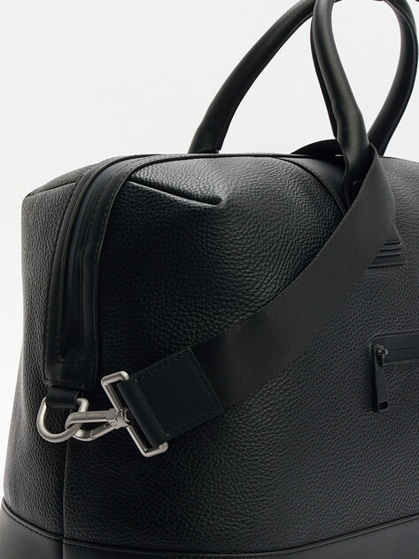 Мужская дорожная сумка TOMMY HILFIGER TH TRANSIT DUFFLE, Артикул AM0AM12485, черный | 4357152. Ракурс 3 Мужская дорожная сумка TOMMY HILFIGER TH TRANSIT DUFFLE, Артикул AM0AM12485, черный | 4357152. Ракурс 3