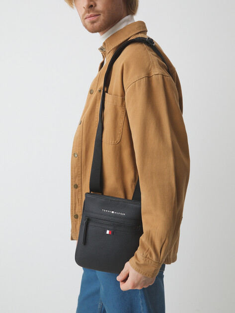 Мужская сумка  TOMMY HILFIGER ESSENTIAL PU MINI CROSSOVER, Артикул AM0AM09505, черный | 4357155. Ракурс 2