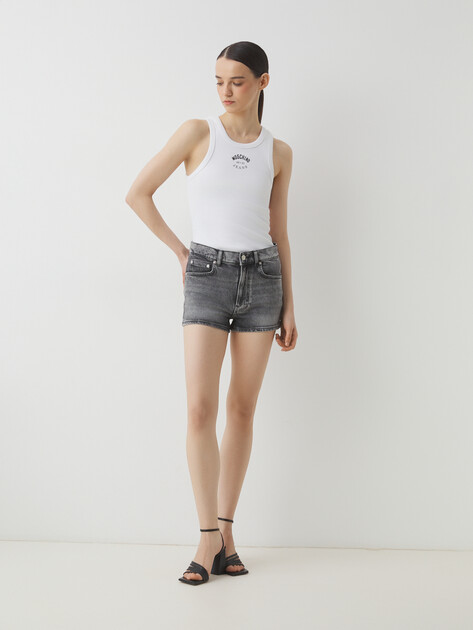 Женские шорты из денима MO5CH1NO JEANS DENIM, Артикул 0317 SS25, серый | 4359941. Ракурс 2 Женские шорты из денима MO5CH1NO JEANS DENIM, Артикул 0317 SS25, серый | 4359941. Ракурс 2