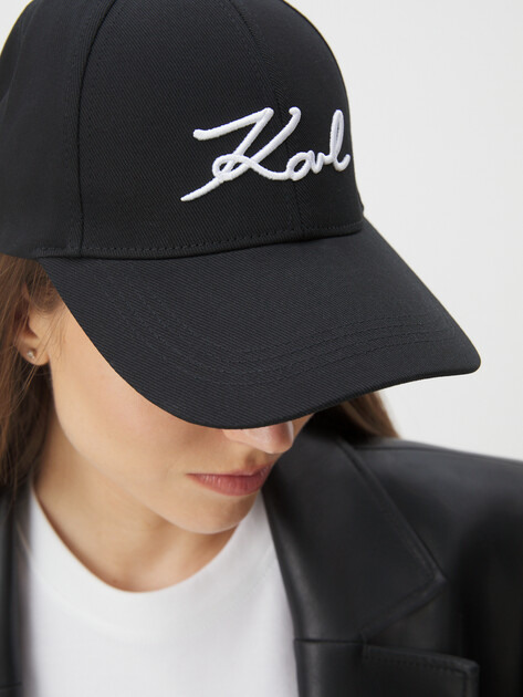 Женская бейсболка KARL LAGERFELD k/signature cap, Артикул A1W33069, черный | 4361274. Ракурс 3 Женская бейсболка KARL LAGERFELD k/signature cap, Артикул A1W33069, черный | 4361274. Ракурс 3