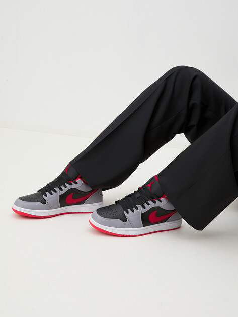 Jordan 1 low negro best sale