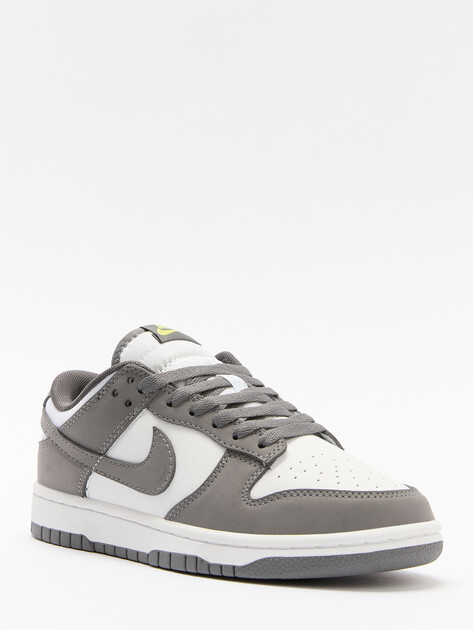 Женские кеды NIKE NIKE Dunk Low Next Nature, Артикул FZ4621, серый | 4361781. Ракурс 3 Женские кеды NIKE NIKE Dunk Low Next Nature, Артикул FZ4621, серый | 4361781. Ракурс 3