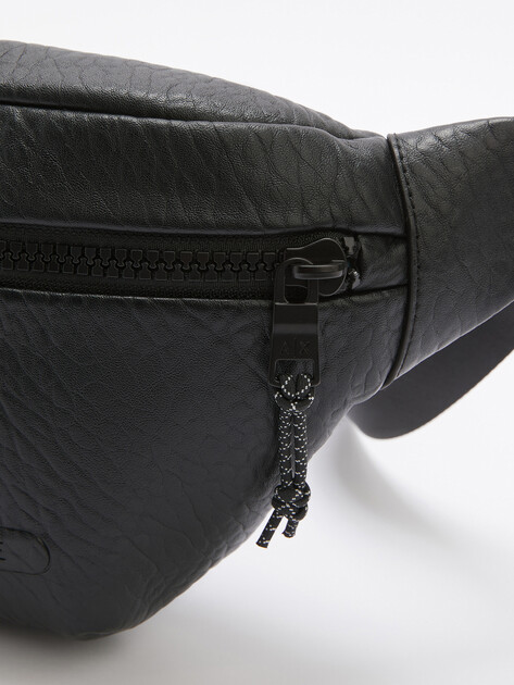 Мужская поясная сумка ARMANI EXCHANGE VENICE, Артикул XM000853, черный | 4368279. Ракурс 3