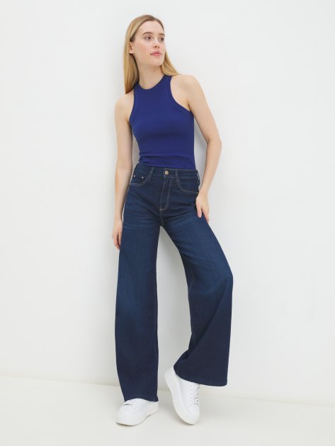 Женские широкие джинсы GUESS BELLFLOWER, Артикул W4BA82D5HF1, темно-синий | 4394210. Ракурс 5 Женские широкие джинсы GUESS BELLFLOWER, Артикул W4BA82D5HF1, темно-синий | 4394210. Ракурс 5