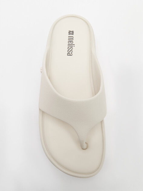 Женские ароматизированные вьетнамки MELISSA FREE PLATFORM THONG AD, Артикул 36088, молочно-белый | 4394752. Ракурс 5 Женские ароматизированные вьетнамки MELISSA FREE PLATFORM THONG AD, Артикул 36088, молочно-белый | 4394752. Ракурс 5