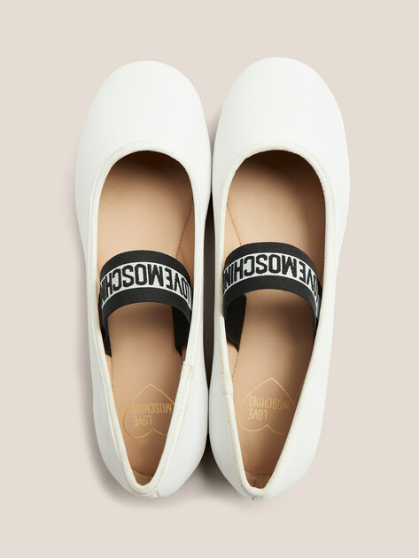 Балетки мэри-джейн LOVE MOSCHINO BALLET LOVE, Артикул JA11071G, белый | 4402219. Ракурс 4 Балетки мэри-джейн LOVE MOSCHINO BALLET LOVE, Артикул JA11071G, белый | 4402219. Ракурс 4