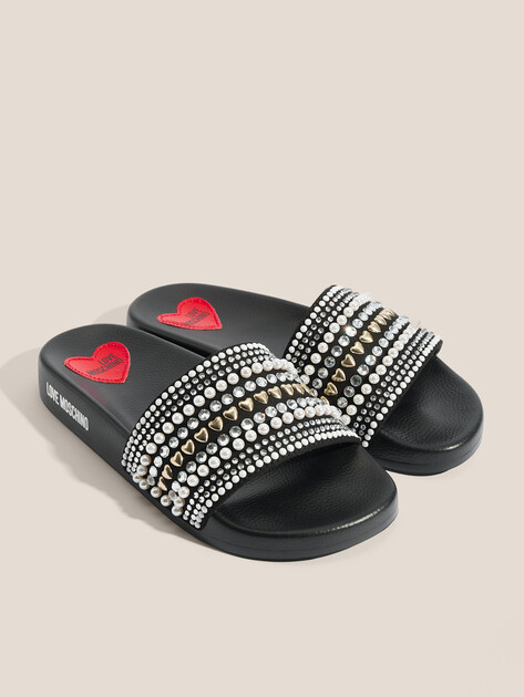 Женские шлепанцы LOVE MOSCHINO POOL SLIDE, Артикул JA28352G, черный | 4403770. Ракурс 2 Женские шлепанцы LOVE MOSCHINO POOL SLIDE, Артикул JA28352G, черный | 4403770. Ракурс 2