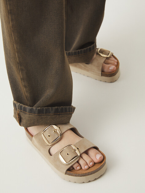 Женские шлепанцы BIO GREEN, Артикул 14411-W-PT150-1-RDV, пыльно-бежевый | 4419636. Ракурс 2