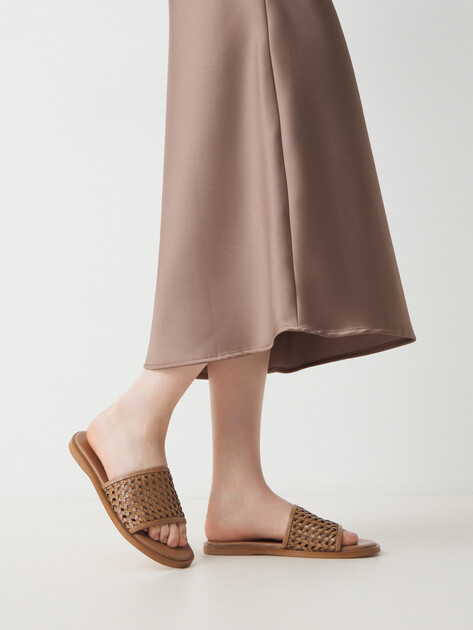 Женские шлепанцы TENDANCE, Артикул V1676-68, темно-бежевый | 4428138. Ракурс 2