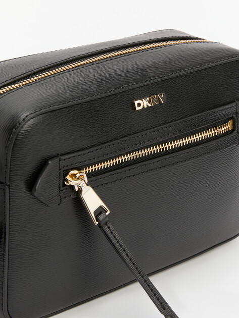 Кросс-боди DKNY BRYANT AVE CAMERA BA, Артикул R42E3E22(K), черный | 4437494. Ракурс 4