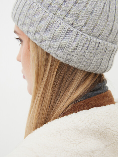 Женская шапка CALZETTI, Артикул R0018-2H, светло-серый | 4444502. Ракурс 3 Женская шапка CALZETTI, Артикул R0018-2H, светло-серый | 4444502. Ракурс 3