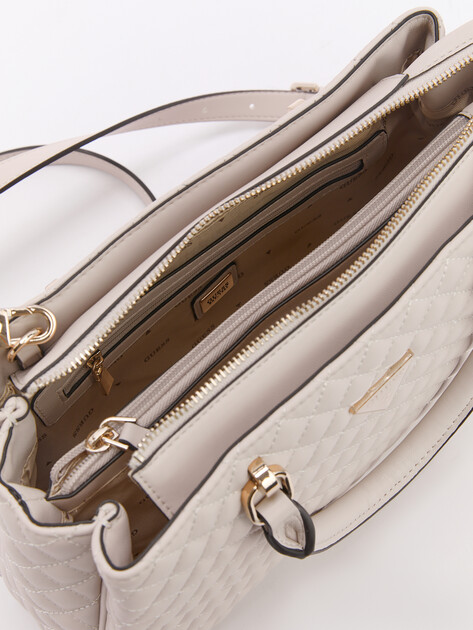 Женский тоут GUESS ECO RIANEE SATCHEL, Артикул HWEQG954106, бежево-серый | 4449652. Ракурс 5 Женский тоут GUESS ECO RIANEE SATCHEL, Артикул HWEQG954106, бежево-серый | 4449652. Ракурс 5