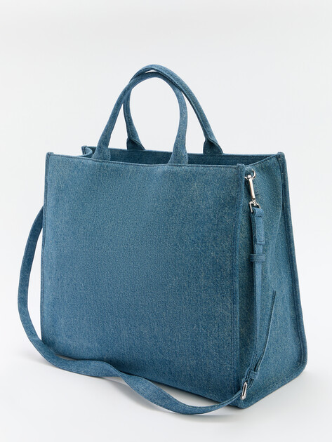Женский тоут из денима LOVE MOSCHINO DENIM, Артикул JC4242PP SS25, синий | 4459171. Ракурс 4 Женский тоут из денима LOVE MOSCHINO DENIM, Артикул JC4242PP SS25, синий | 4459171. Ракурс 4