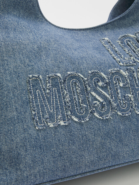 Сумка на плечо из денима LOVE MOSCHINO DENIM, Артикул JC4243PP SS25, синий | 4459190. Ракурс 3 Сумка на плечо из денима LOVE MOSCHINO DENIM, Артикул JC4243PP SS25, синий | 4459190. Ракурс 3