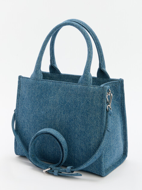 Женский тоут из денима LOVE MOSCHINO DENIM, Артикул JC4244PP SS25, синий | 4459227. Ракурс 4 Женский тоут из денима LOVE MOSCHINO DENIM, Артикул JC4244PP SS25, синий | 4459227. Ракурс 4