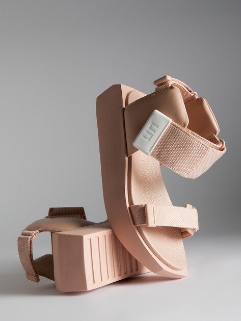 Женские сандалии UNITED NUDE Wa Puffy Lo, Артикул Wa Puffy Lo, бежево-розовый | 4480763. Ракурс 6