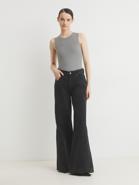 Женские джинсы клеш MAISON DAVID, Артикул ZHG1-5, темно-серый | 4482518. Ракурс 2