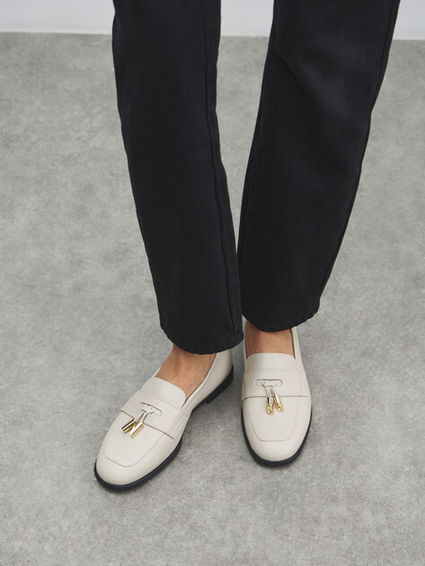 Женские лоферы FURLA FURLA GOCCIA, Артикул YJ80GCC, молочно-белый | 4488029. Ракурс 6 Женские лоферы FURLA FURLA GOCCIA, Артикул YJ80GCC, молочно-белый | 4488029. Ракурс 6