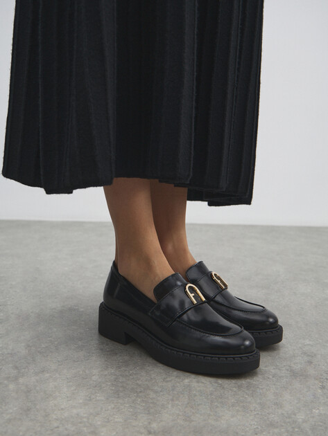 Женские лоферы FURLA NEW LEGACY, Артикул YJ81FNL, черный | 4488080. Ракурс 6 Женские лоферы FURLA NEW LEGACY, Артикул YJ81FNL, черный | 4488080. Ракурс 6
