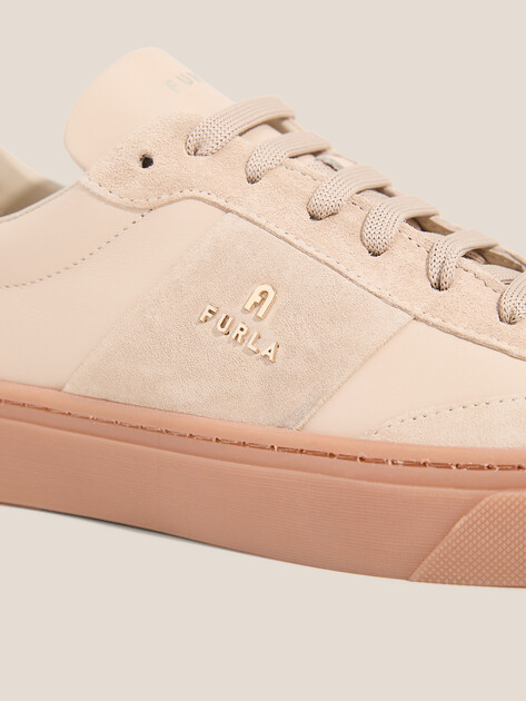 Женские кеды FURLA FURLA ENJOY, Артикул YI79ENJ, светло-бежевый | 4488642. Ракурс 3