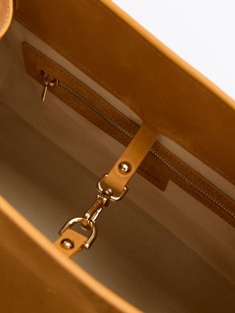 Женский тоут CALZETTI, Артикул ASHLEY, горчичный | 4488800. Ракурс 5