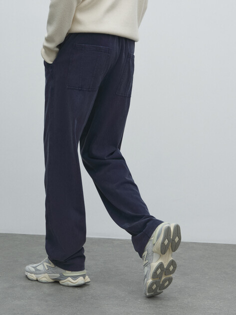 Мужские брюки MAISON DAVID, Артикул MLY24-117-1A, темно-синий | 4491769. Ракурс 4 Мужские брюки MAISON DAVID, Артикул MLY24-117-1A, темно-синий | 4491769. Ракурс 4