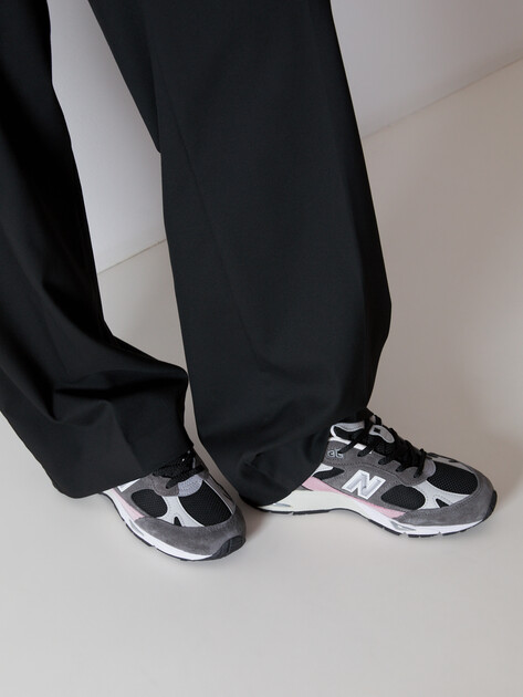 Женские кроссовки NEW BALANCE 991v2 Made in UK, Артикул W991, коричнево-серый | 4491838. Ракурс 2 Женские кроссовки NEW BALANCE 991v2 Made in UK, Артикул W991, коричнево-серый | 4491838. Ракурс 2