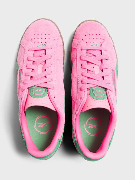 Женские кеды REEBOK CLUB C GROUNDS UK, Артикул CLUB C GROUNDS UK, ярко-розовый | 4493666. Ракурс 4 Женские кеды REEBOK CLUB C GROUNDS UK, Артикул CLUB C GROUNDS UK, ярко-розовый | 4493666. Ракурс 4