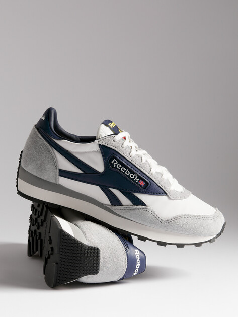 Кроссовки REEBOK AZTEC II, Артикул AZTEC II, светло-серый | 4494304. Ракурс 5 Кроссовки REEBOK AZTEC II, Артикул AZTEC II, светло-серый | 4494304. Ракурс 5