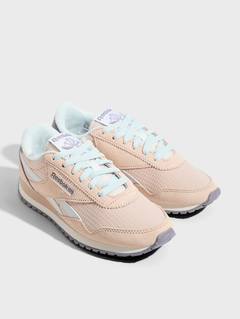 Женские кроссовки REEBOK CLASSIC AZ, Артикул CLASSIC AZ, светло-бежевый | 4494390. Ракурс 2