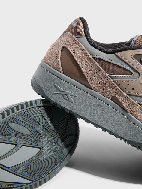 Кеды REEBOK ATR CHILL 96, Артикул ATR CHILL 96, серо-коричневый | 4495076. Ракурс 3 Кеды REEBOK ATR CHILL 96, Артикул ATR CHILL 96, серо-коричневый | 4495076. Ракурс 3