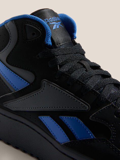 Высокие кеды REEBOK ATR CHILL MID, Артикул ATR CHILL MID, черный | 4495103. Ракурс 3